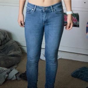 Levi skinny jeans 711